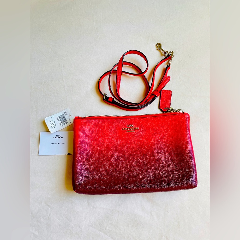 Coach leather crossbody bags（Original price $349）